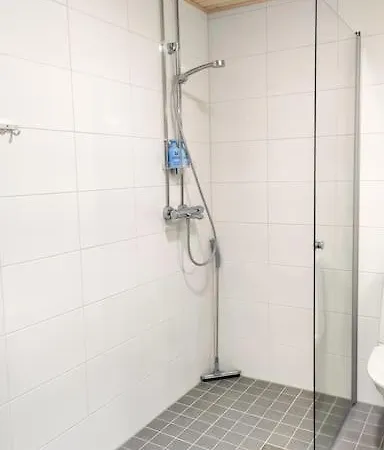 Lovely Peaceful - Close To Airport, Free Parking Apartament