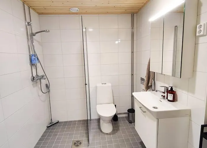 아파트 Lovely Peaceful - Close To Airport, Free Parking *